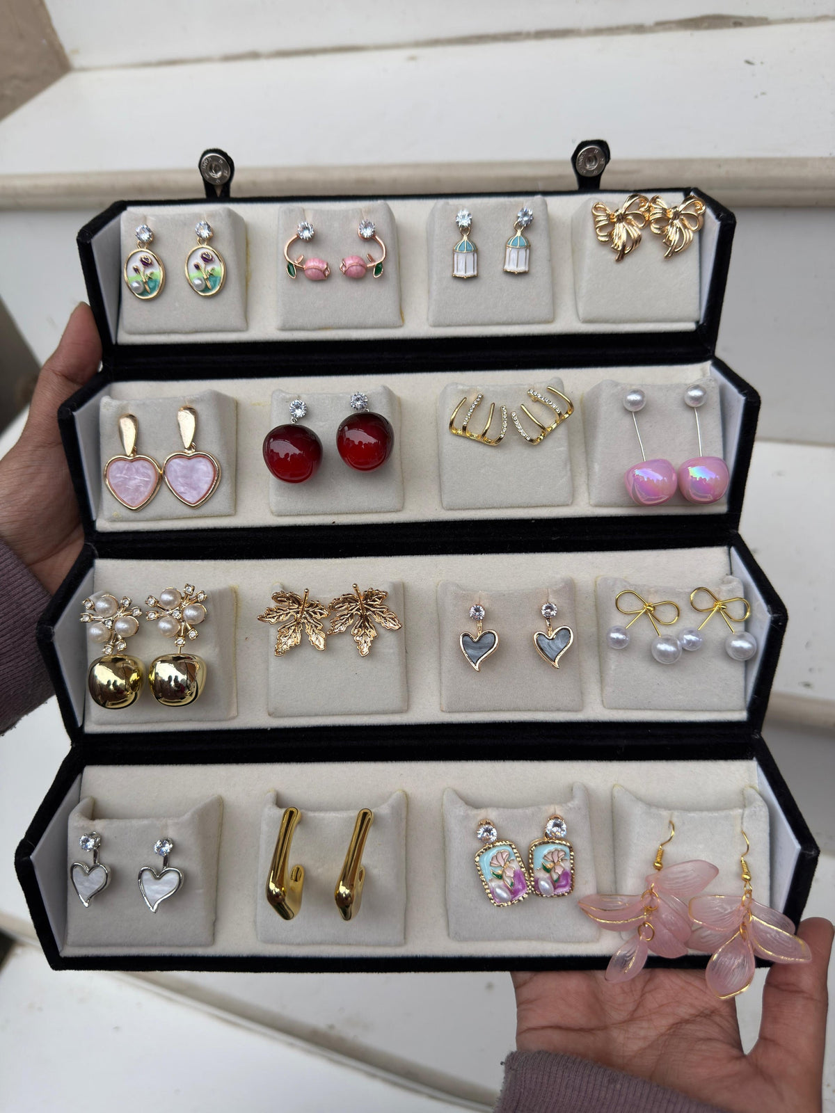 16 Western Earring Box